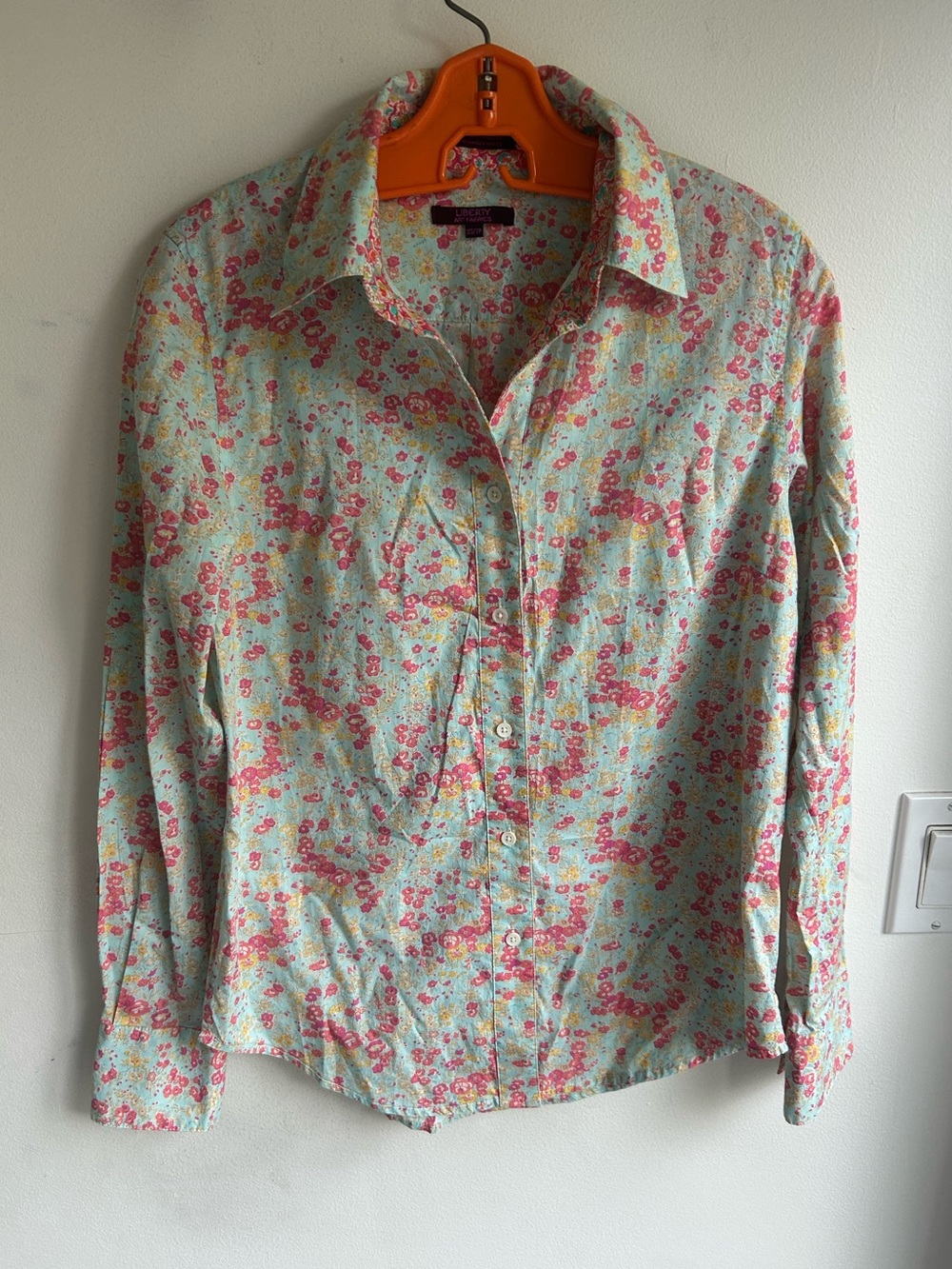 Liberty Art Fabrics "Tatum" floral cotton button up shirt. Size XS